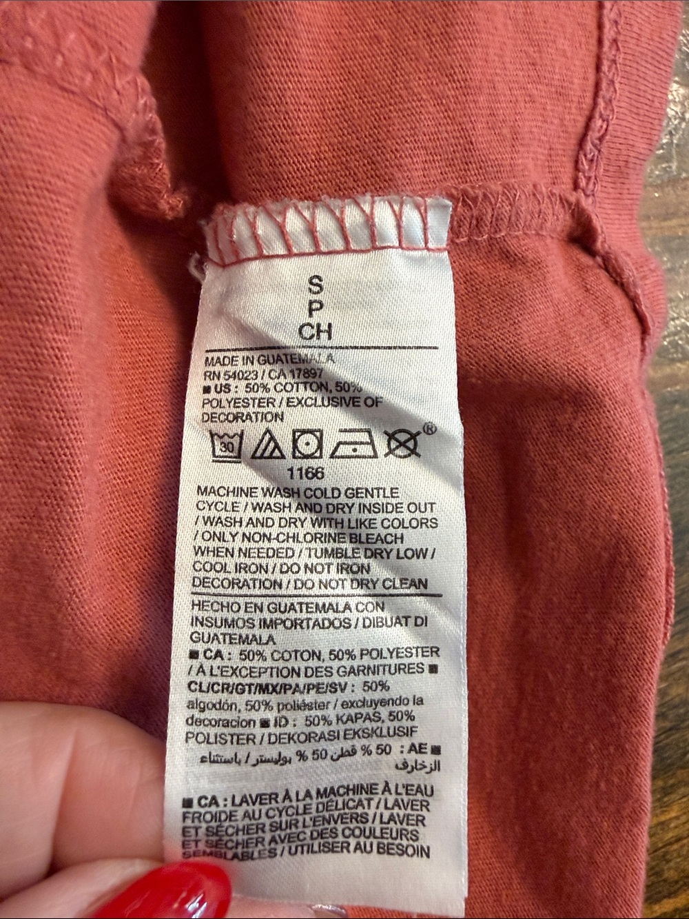Old Navy Women’s Rust Red Short-Sleeve Pocket Tee with Sun Graphic (S) - Picture 5 of 5